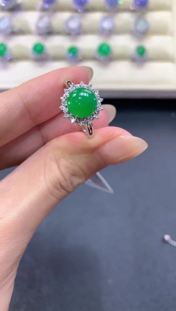 【闪购商品】翡翠戒指18K金镶嵌a289