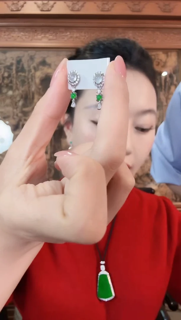 银S925镶嵌翡翠耳饰耳钉