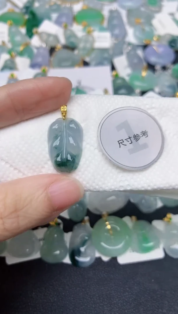 颈饰未镶嵌翡翠天然缅甸A货翡翠