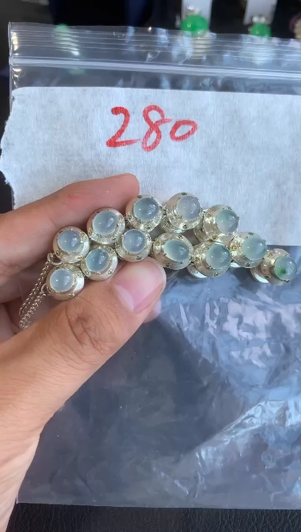 未镶嵌定制翡翠缅甸A货翡翠，拍一发一