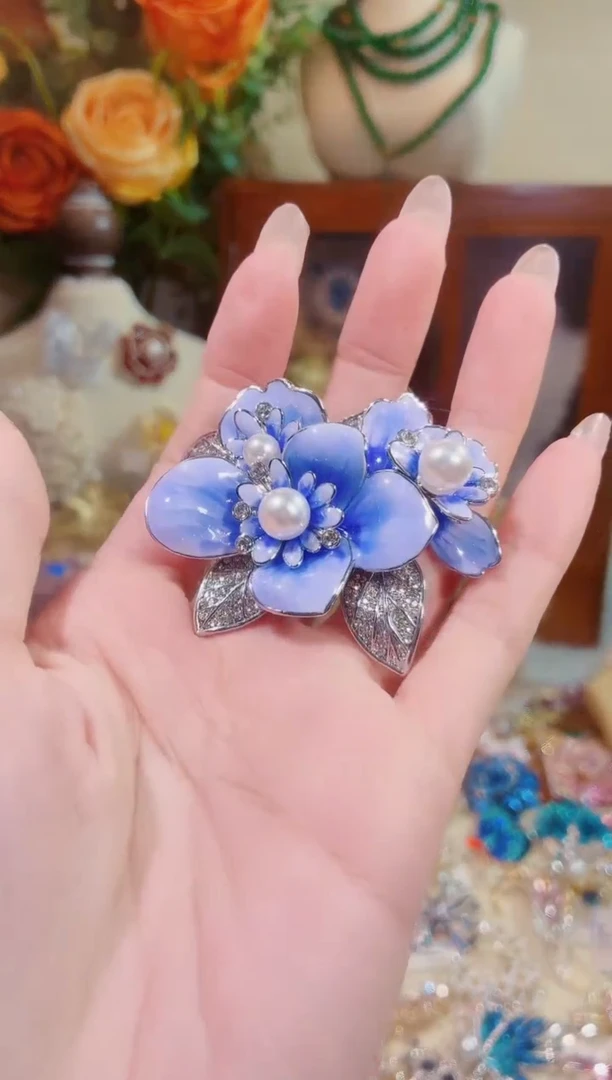 合成立方氧化锆铜合金紫丁香