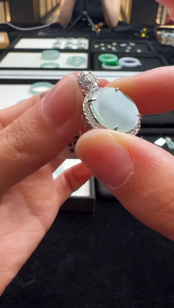 翡翠合金吊坠(赠链)天然A货翡翠