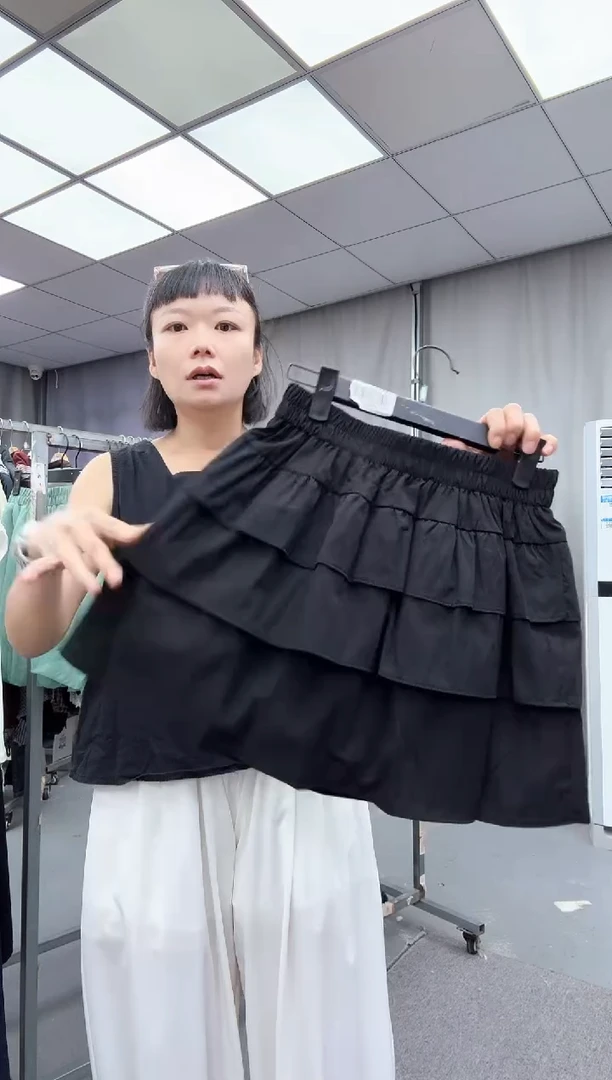 大哥家漂亮衣服漂亮款式