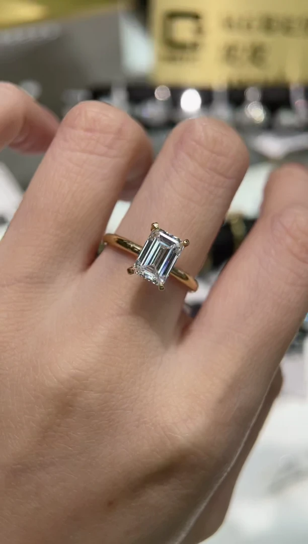 【闪购商品】实验室培育钻石18K金镶嵌祖母切1.5ct11圈