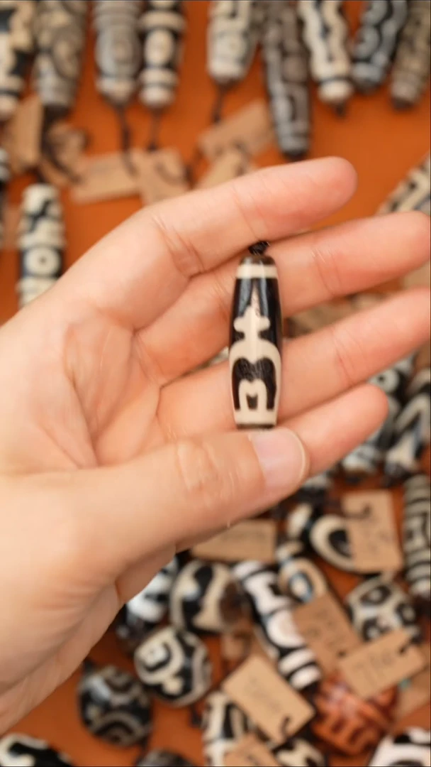 未镶嵌天珠玛瑙/玉髓星**海天珠