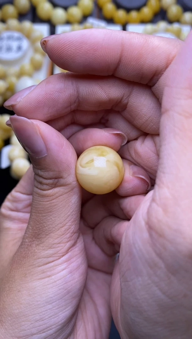 裸石琥珀未镶嵌18mm+大小姐珠宝112