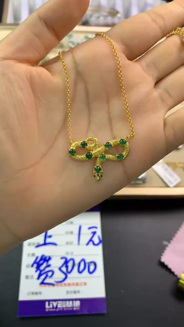 翡翠戒指银S925镶嵌翡翠 蛋面 银S925镶嵌