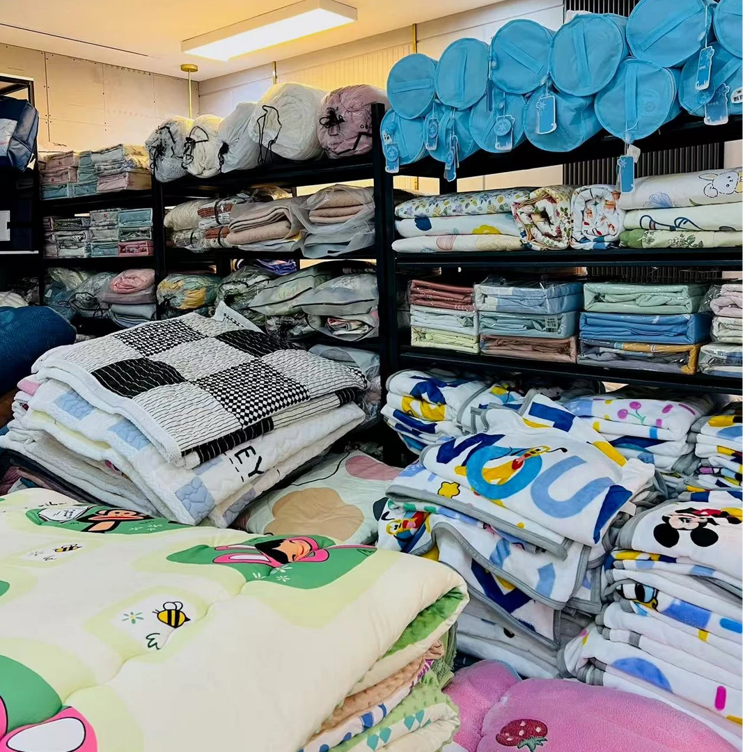 标准*尺寸200*230不挑花色加厚秋冬被保暖锁温