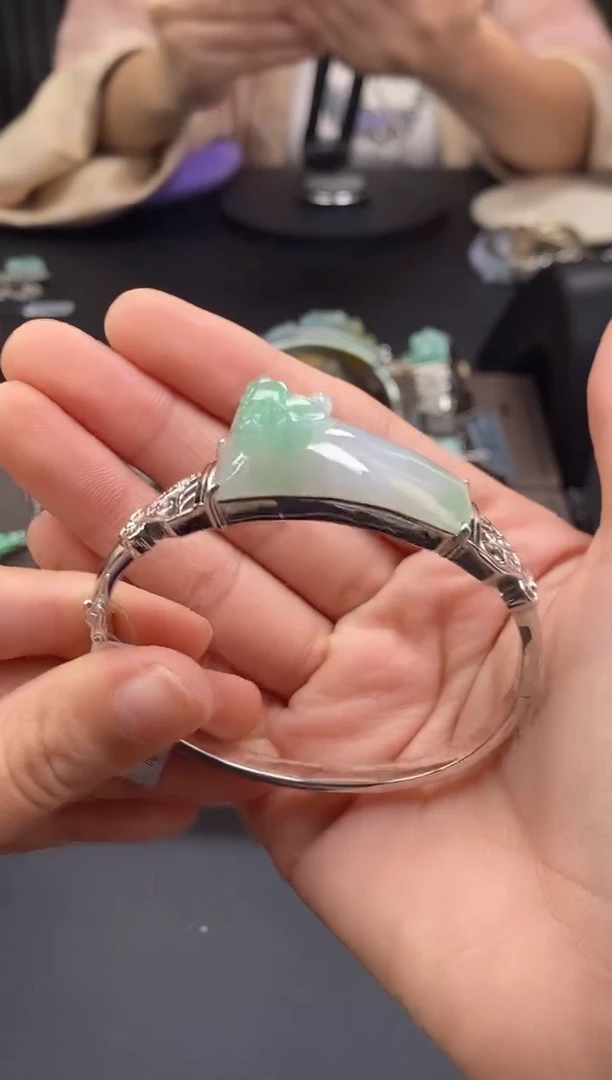 颈饰银S925镶嵌翡翠13190