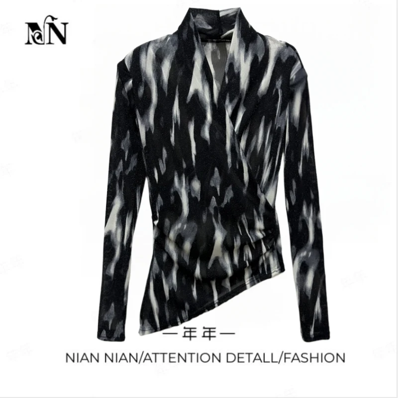 〖 墨色雾夜〗2025推荐春季新款扎染修身交叉收腰显瘦打底衫