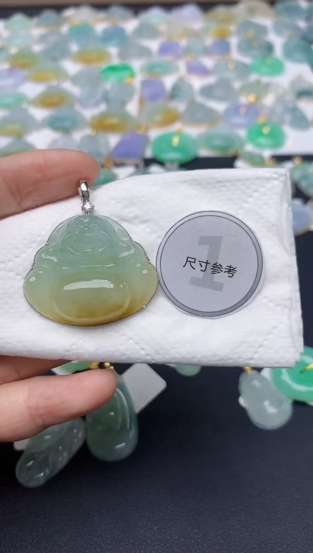 翡翠18K金镶嵌颈饰天然缅甸A货翡翠