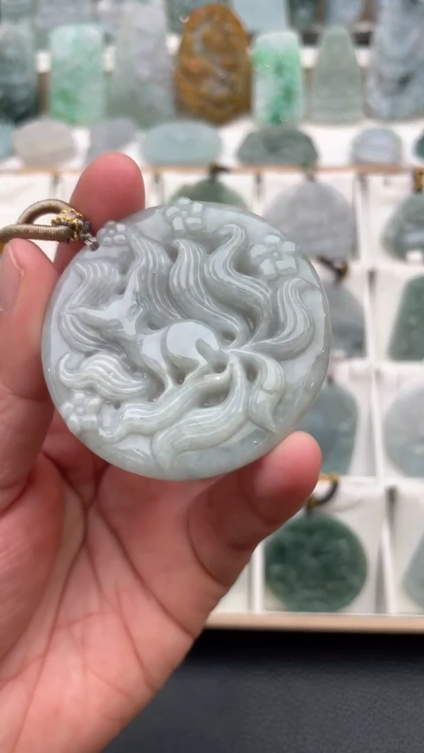颈饰未镶嵌翡翠天然缅甸翡翠A货61