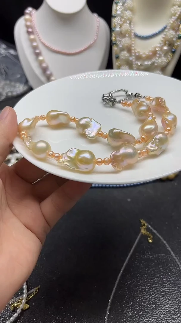 颈饰未镶嵌淡水珍珠多人