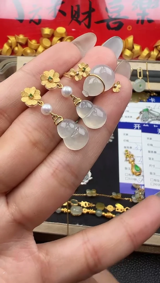 套链18K金镶嵌翡翠勿拍