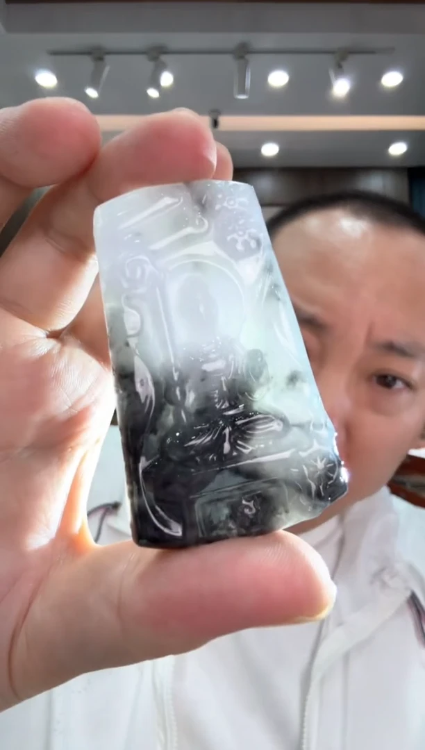 翡翠挂件未镶嵌A货翡翠多样性孤品