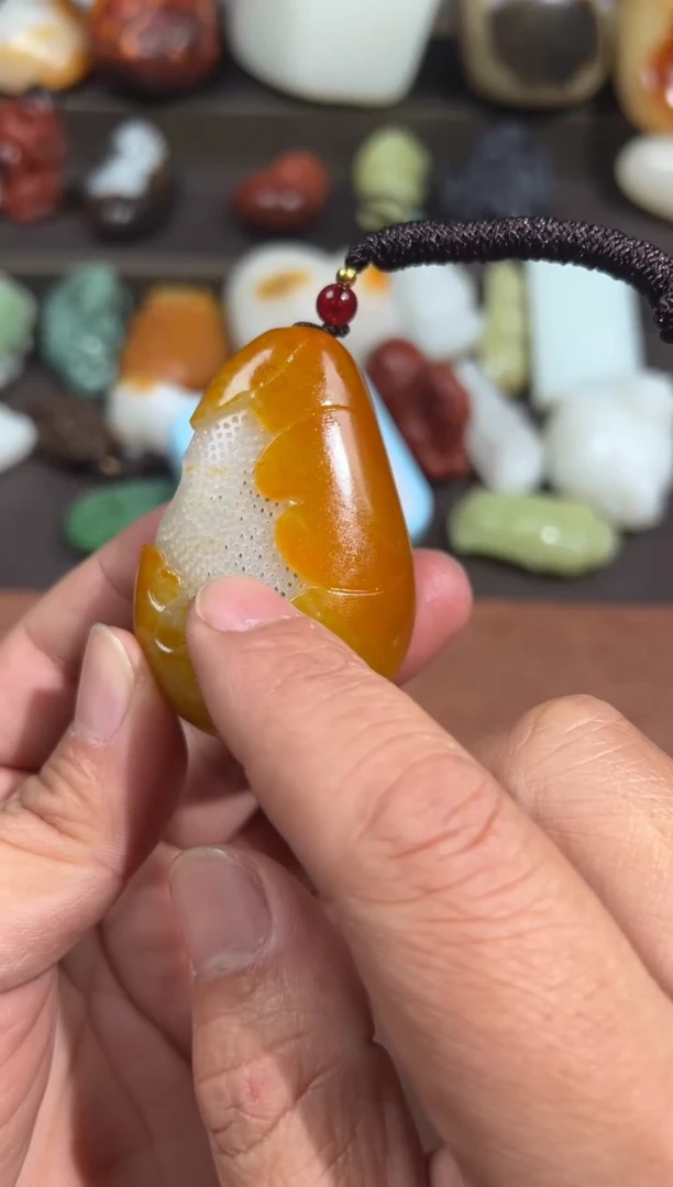 未镶嵌和田玉摆件昆****.和田玉