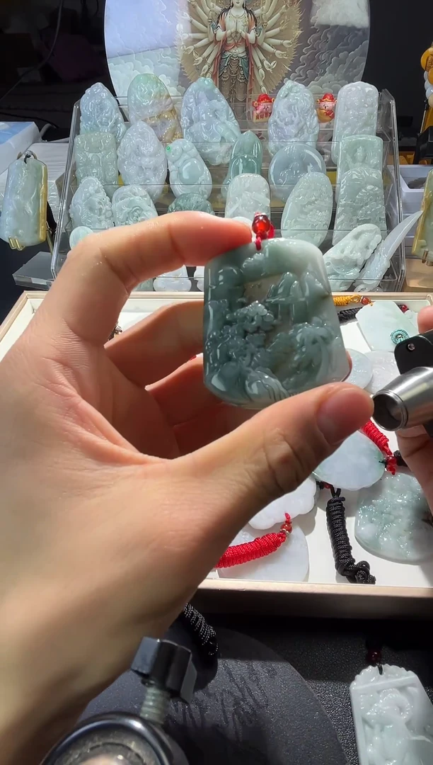 颈饰未镶嵌翡翠1