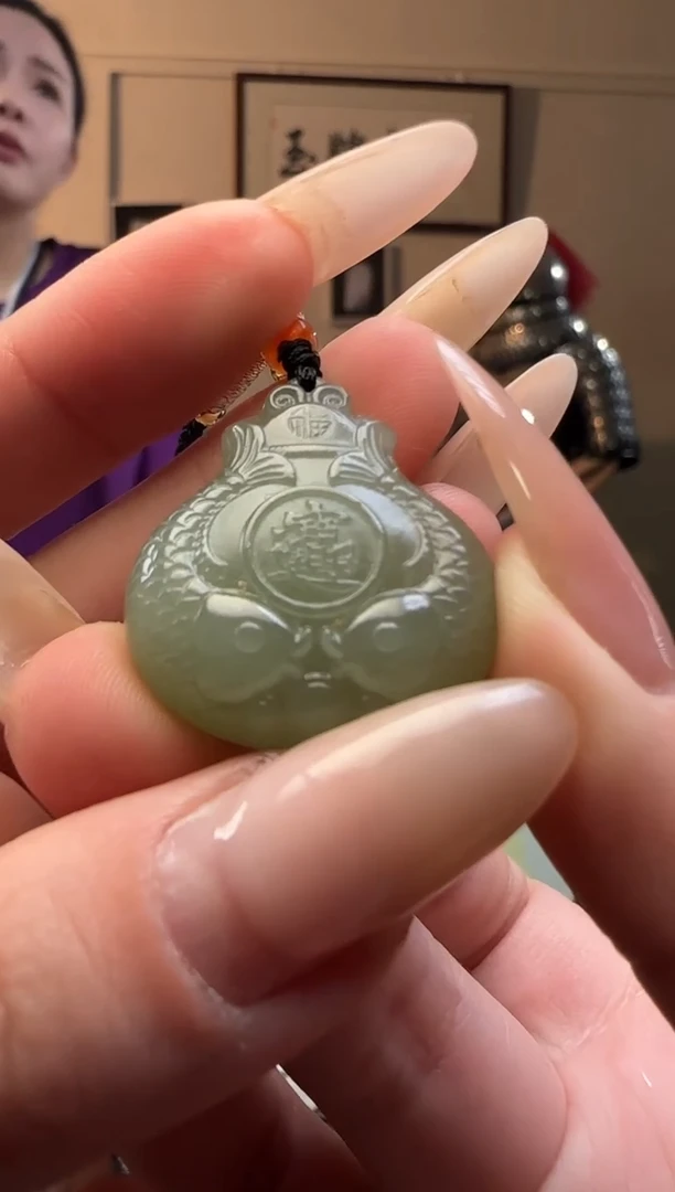 【闪购商品】和田玉晴水钱袋未镶嵌吊坠