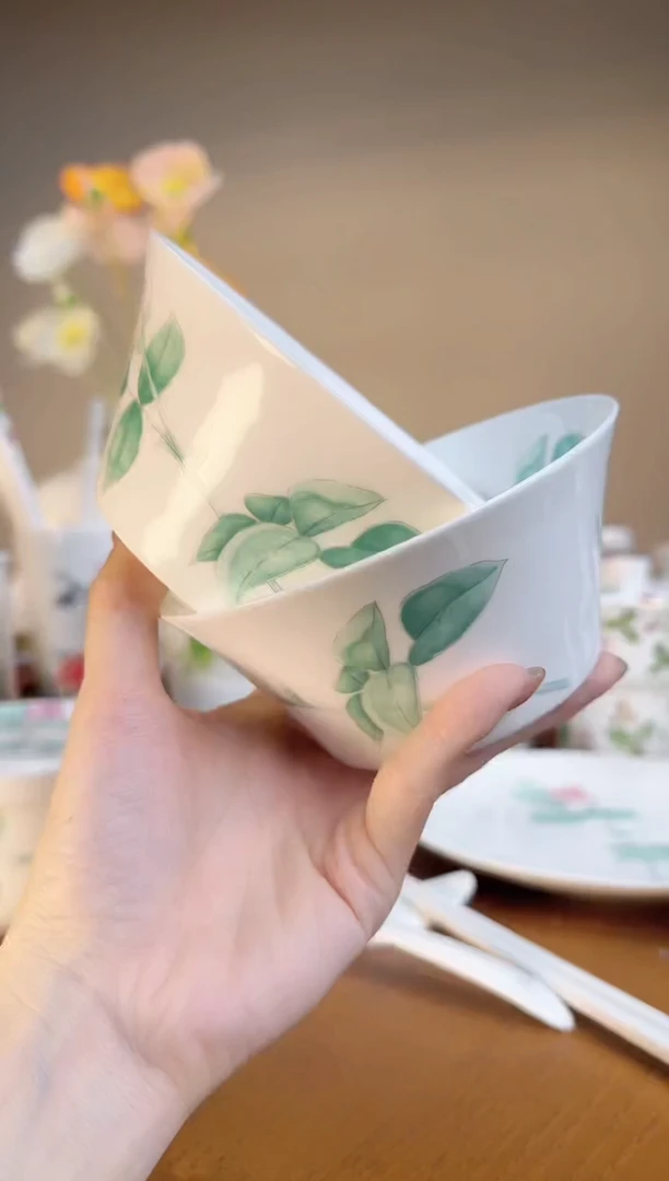 【闪购商品】玫瑰高骨瓷米碗2个