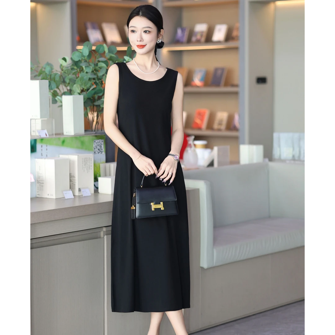夏季圆领百搭时尚新款垂感长款女士高级显瘦连衣背心裙-703