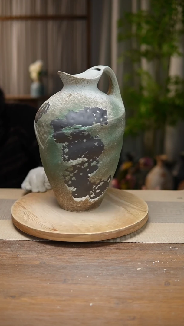 【闪购商品】陶瓷  花器诧寂复古绿奶壶