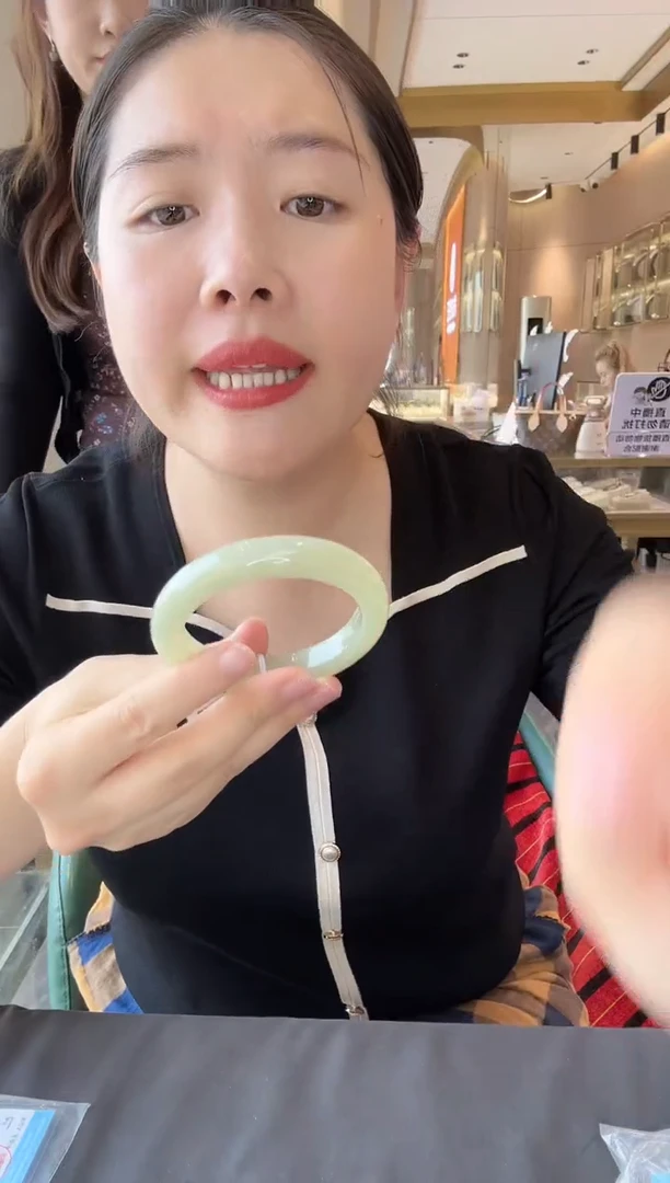 和田玉手镯未镶嵌晚晴镯55