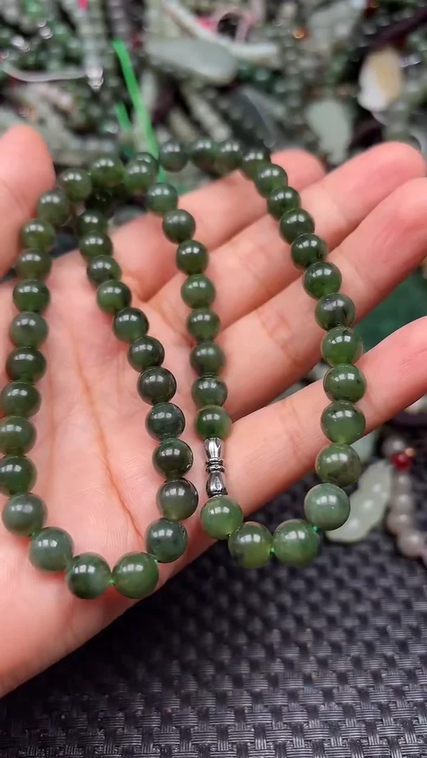 和田玉未镶嵌颈饰1