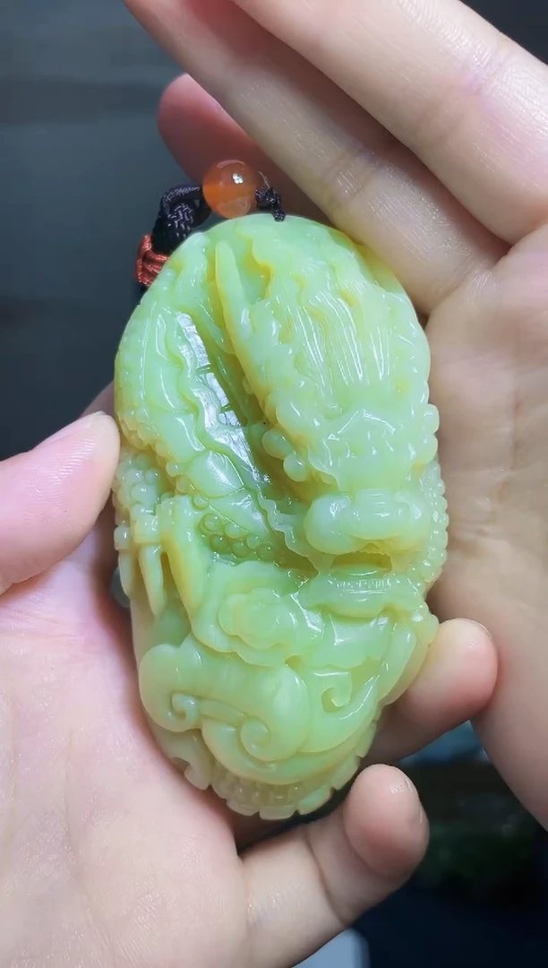 和田玉未镶嵌颈饰1