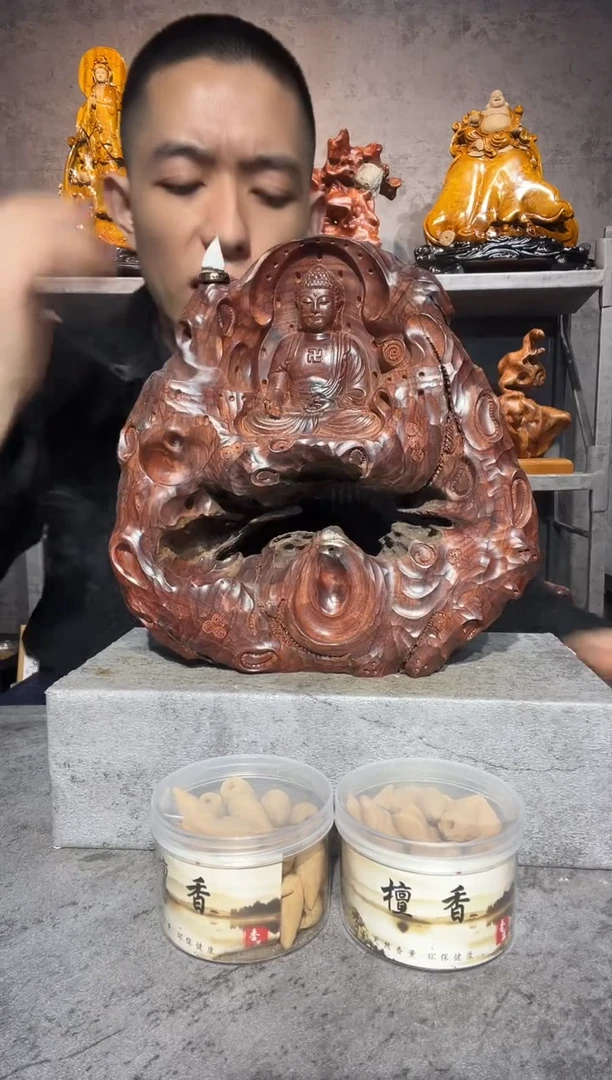 【闪购商品】木血檀精工雕刻摆件