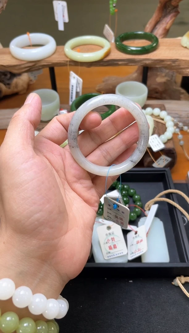 未镶嵌手镯和田玉新疆黑山手镯 54+圈9014320