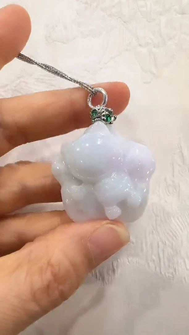 翡翠未镶嵌颈饰国风