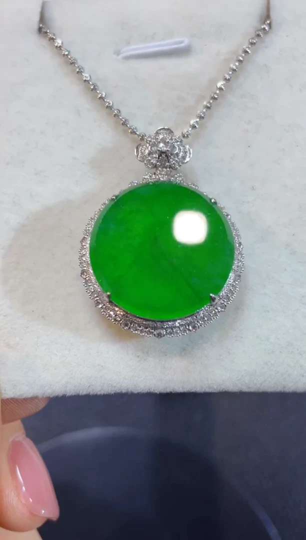 吊坠(不含链)18K金镶嵌翡翠团购19