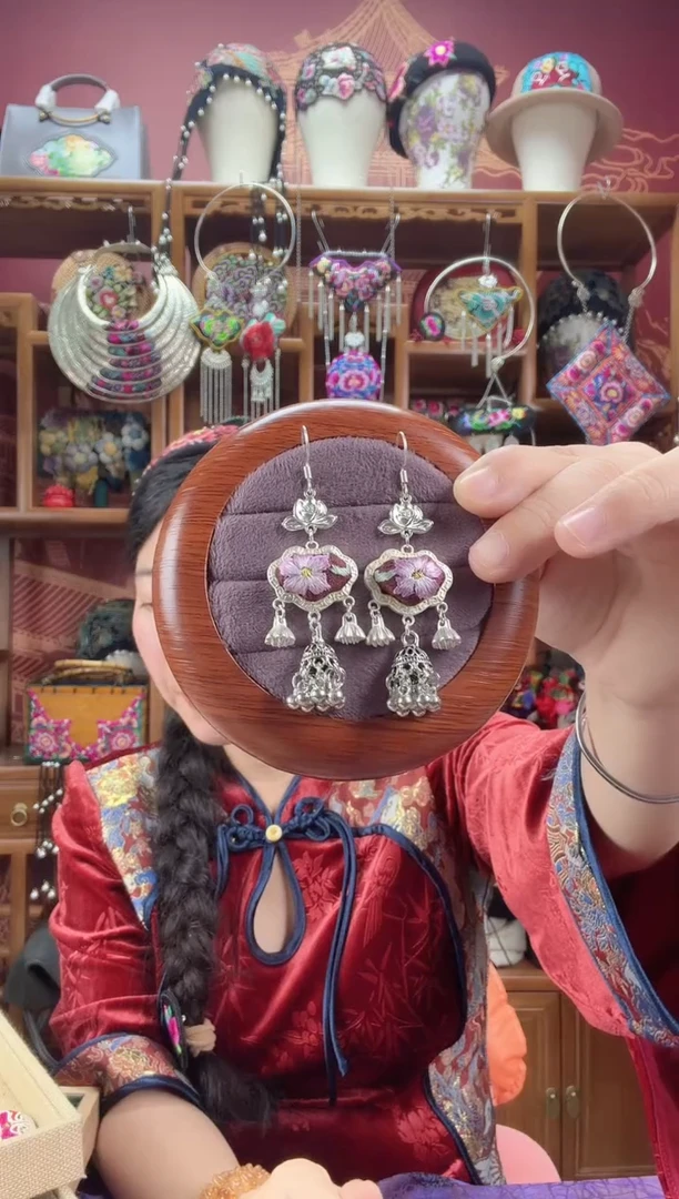 刺绣耳环93 甜甜家