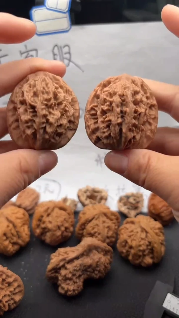 把件文玩核桃327虎头