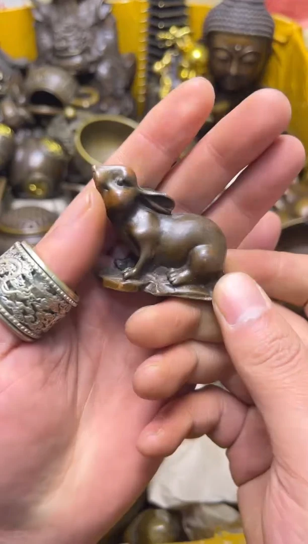 精美铜器，点击下单