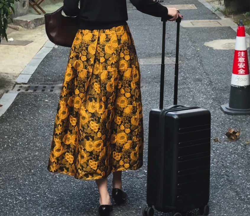 小井定制私服【】黄色边蓬蓬裙J25W580