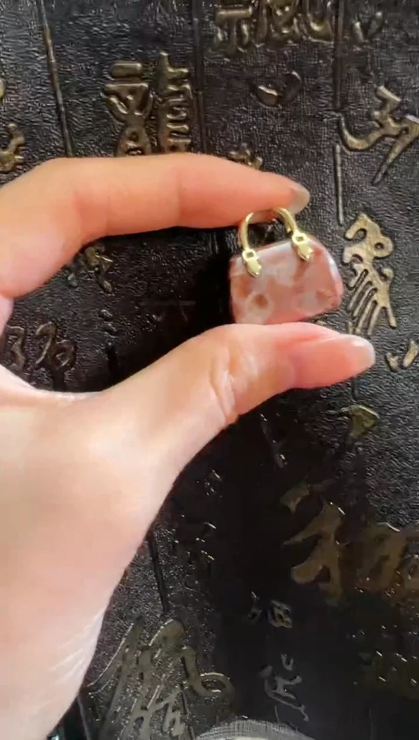 【闪购商品】石英质玉把件未镶嵌把件