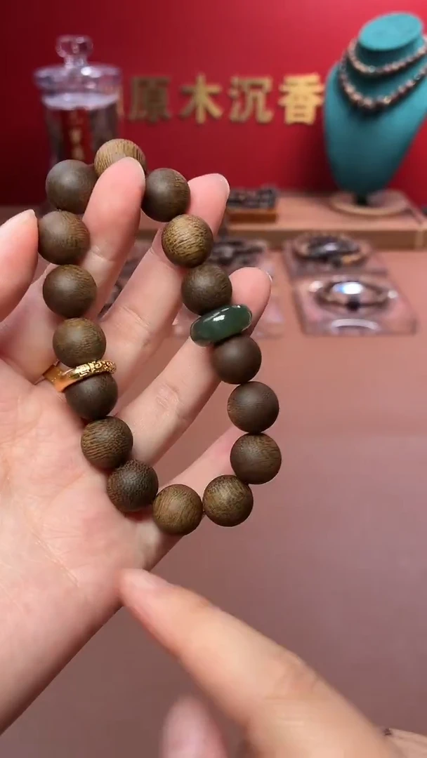 沉香手串沉水越南芽庄雷击白棋12单圈设计