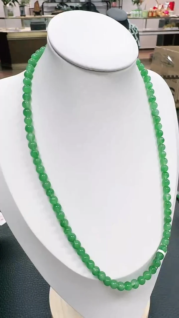 未镶嵌1石英质玉（非洲翠）/1837