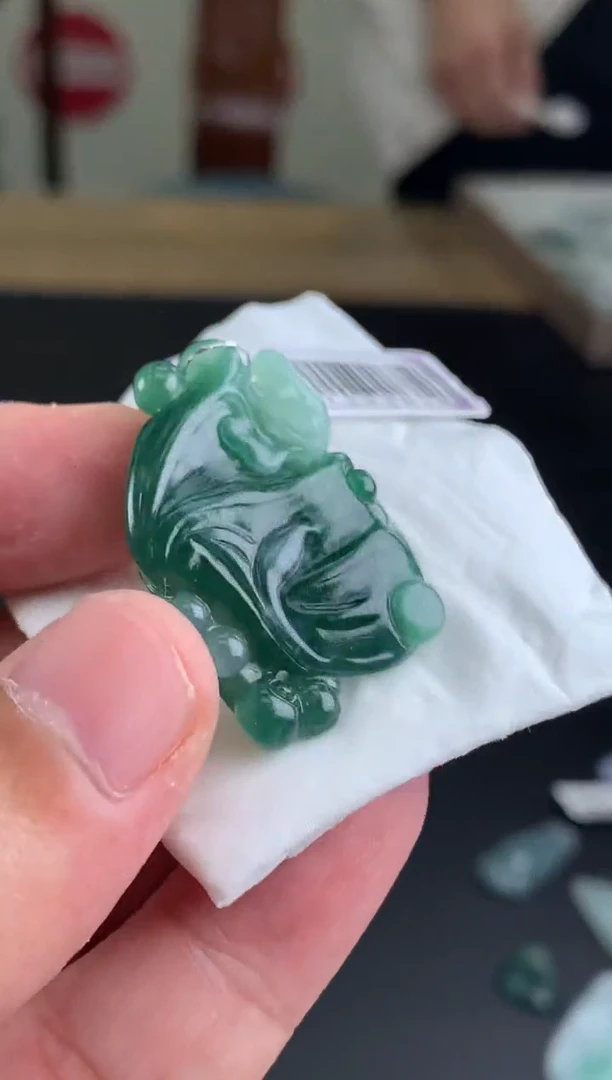 【闪购商品】定制翡翠未镶嵌翡翠