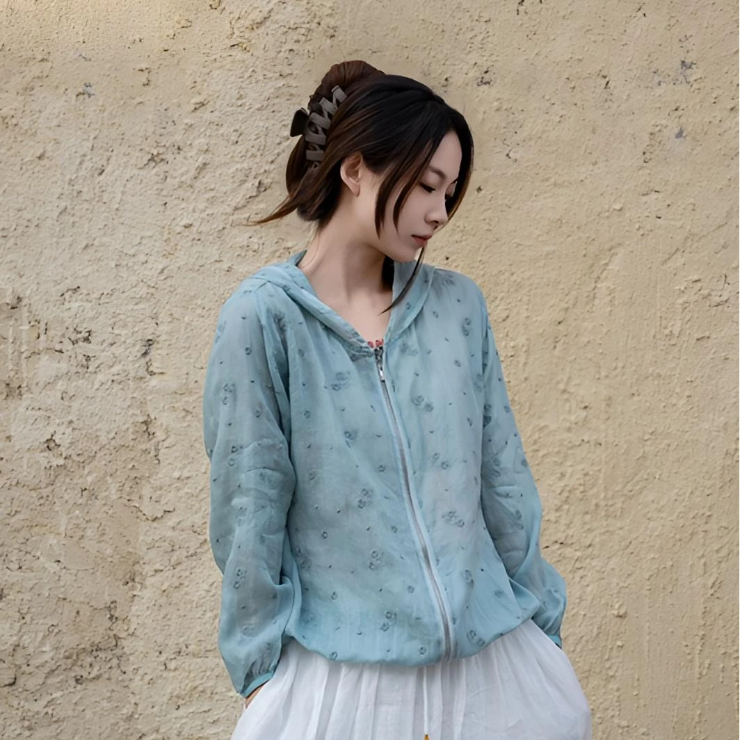 Yiwen【落花】2025春季新款简约时尚苎麻连帽款满绣防晒衣女1001