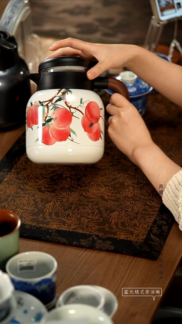 瓷片景德镇斌芬陶瓷/白色保温壶