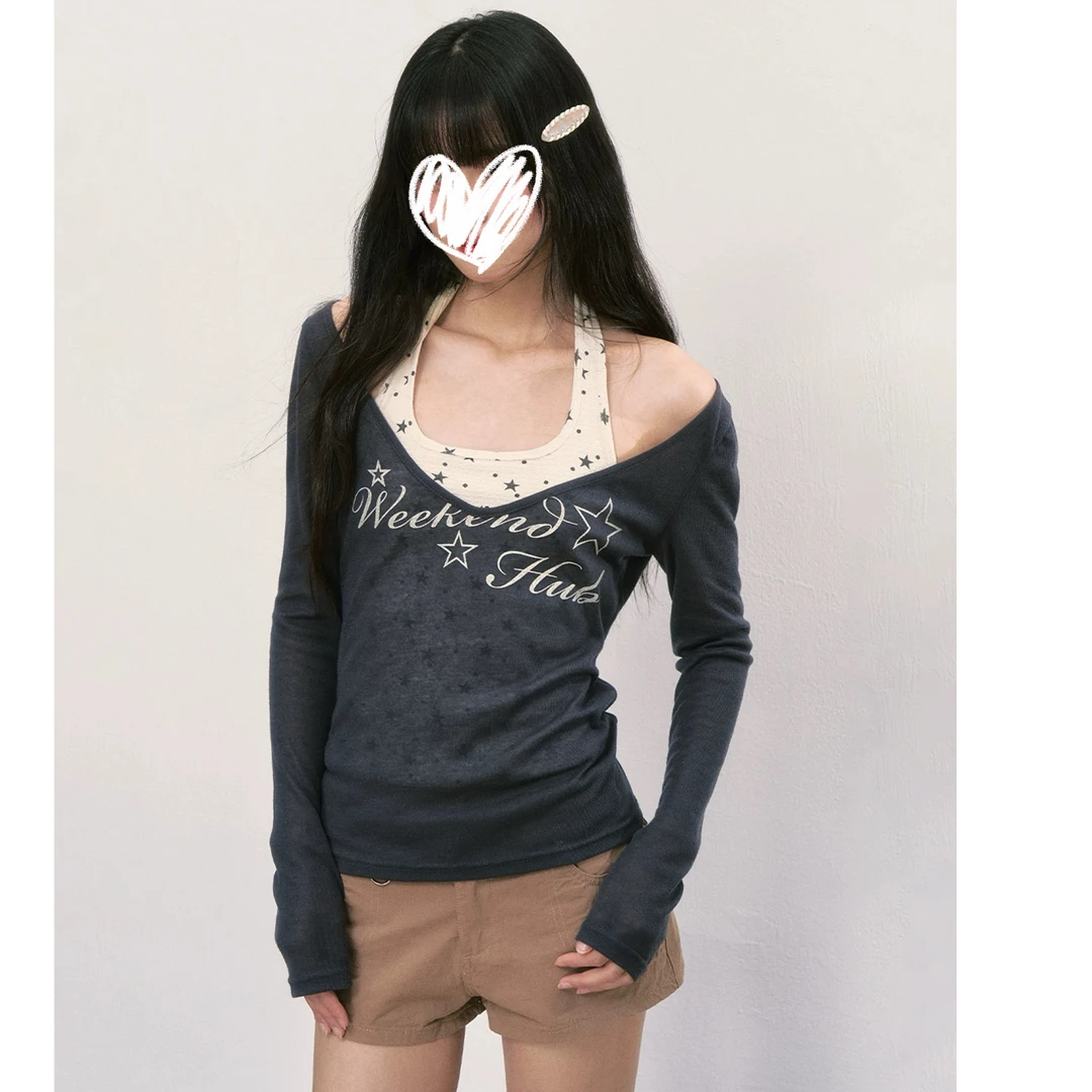 V领字母印花长袖T恤女早秋薄纱镂空罩衫内搭吊带两件套