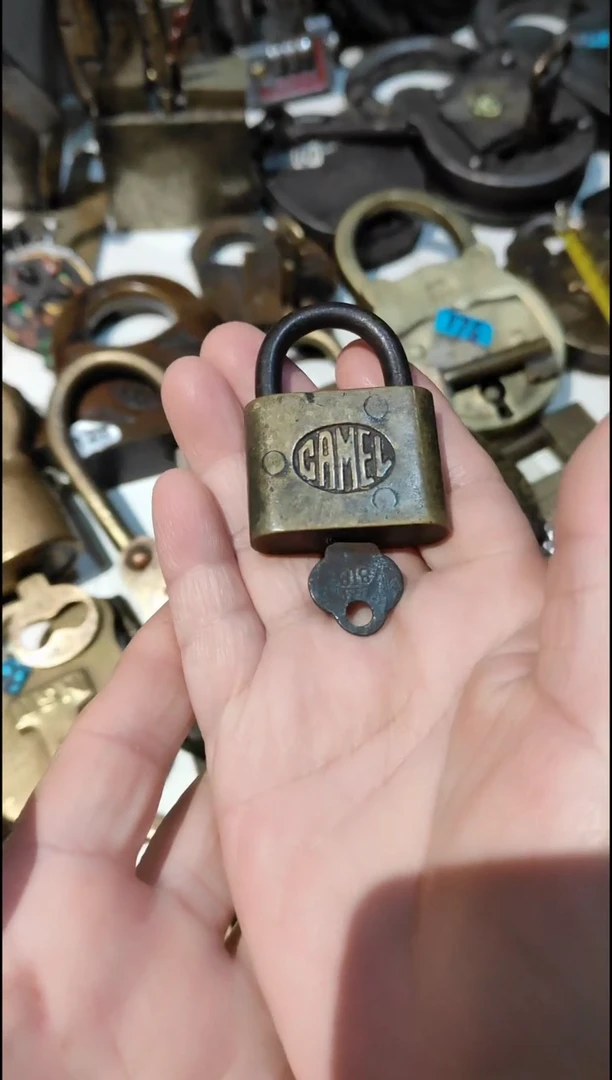 金属古典摆件家居摆件一个