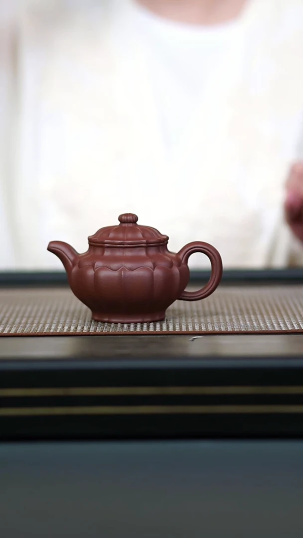 茶壶紫砂半手紫泥 筋纹掇只170cc