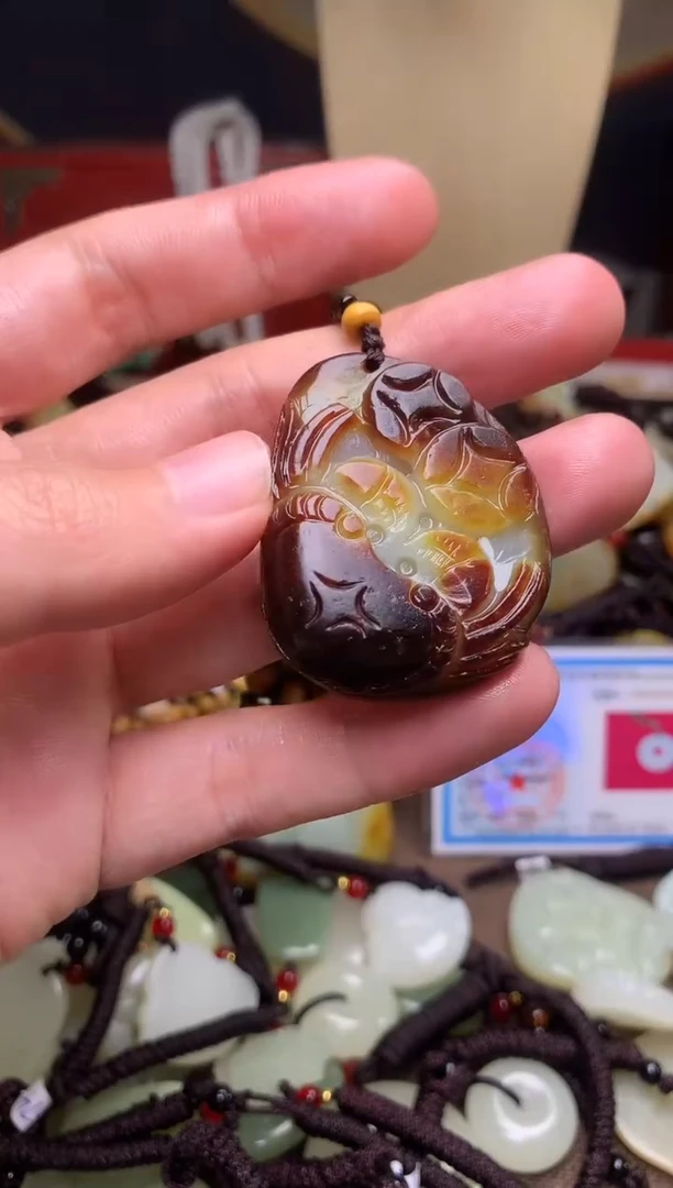 颈饰未镶嵌和田玉新疆料青海料清水和田玉吊坠