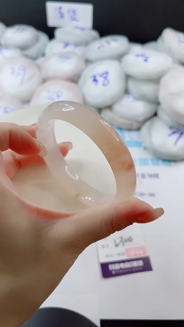 未镶嵌手镯石英质玉多样性发货L300