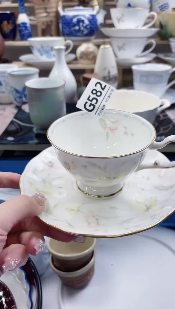 瓷片淡****?G582不退不换.感谢理解