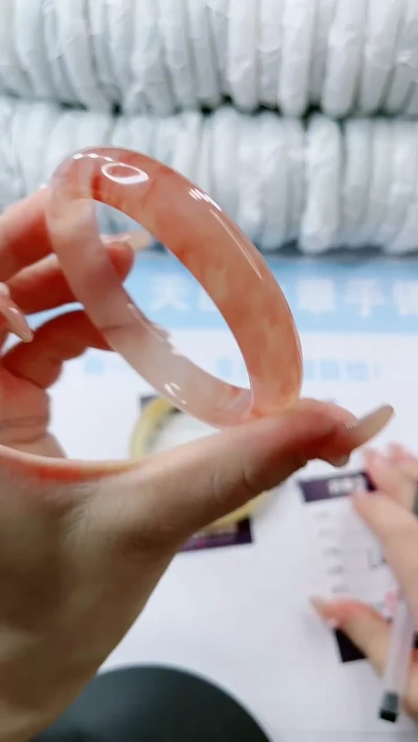 【闪购商品】石英质玉手镯未镶嵌多样性发货L48