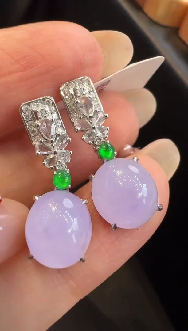 18K金镶嵌翡翠耳饰耳饰